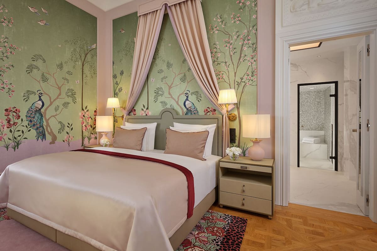 Queen Suite | Premium bedding, down duvets, minibar, in-room safe
