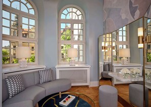 Signature Suite | Premium bedding, down comforters, minibar, in-room safe