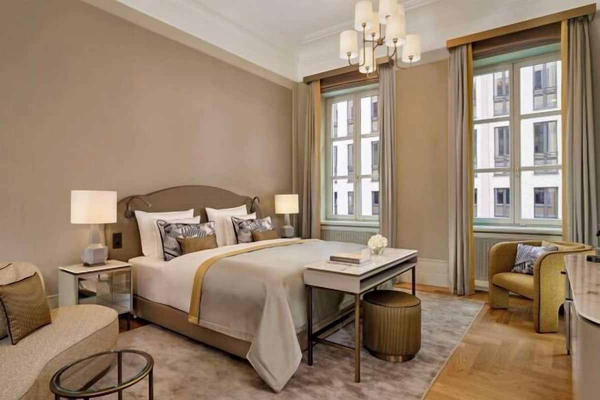 1 habitación, ropa de cama de alta calidad, edredón y minibar