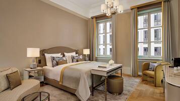 Kamar (Palais) | Seprai premium, selimut bulu angsa, minibar, dan brankas