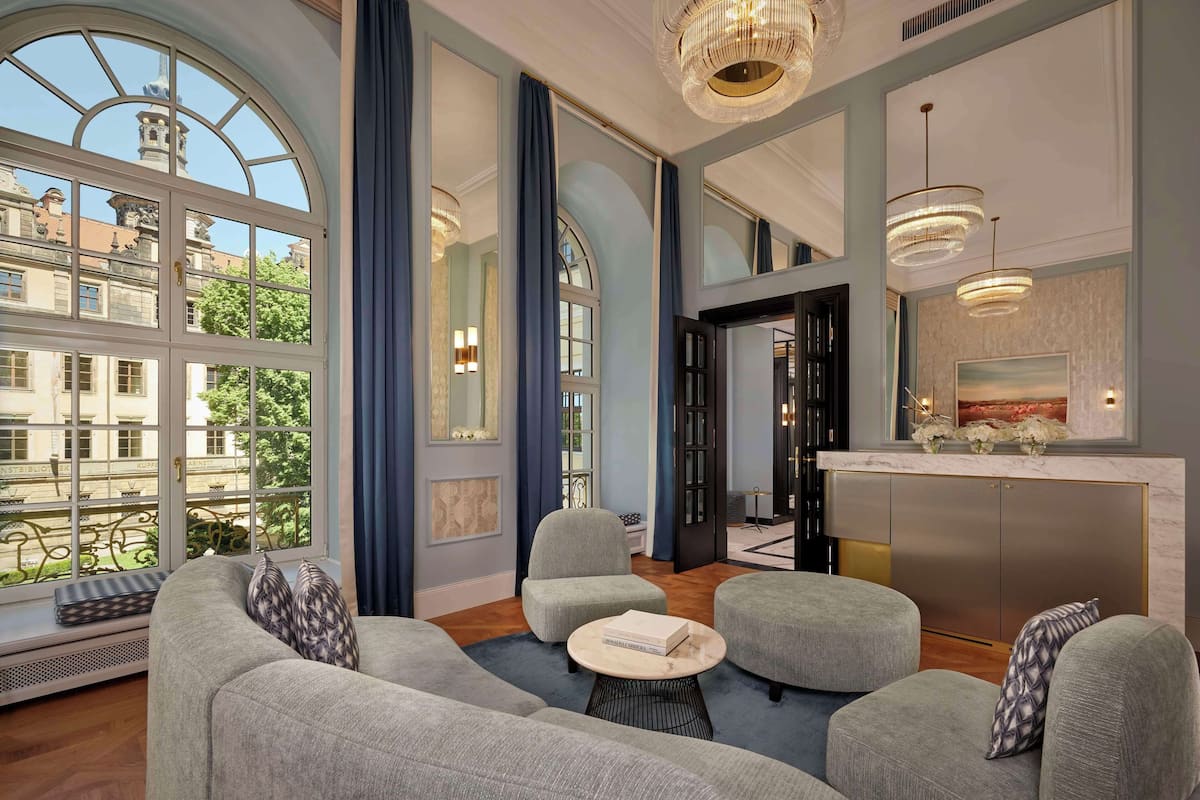 1 habitación, ropa de cama de alta calidad, edredón y minibar