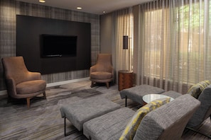 Lounge - Courtyard by Marriott Jacksonville at Mayo Clinic Campus/Beaches (Jacksonville)