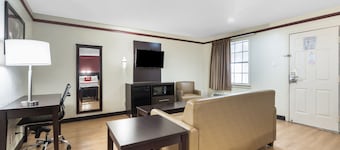 OYO Hotel Tulsa N Sheridan Rd & Airport