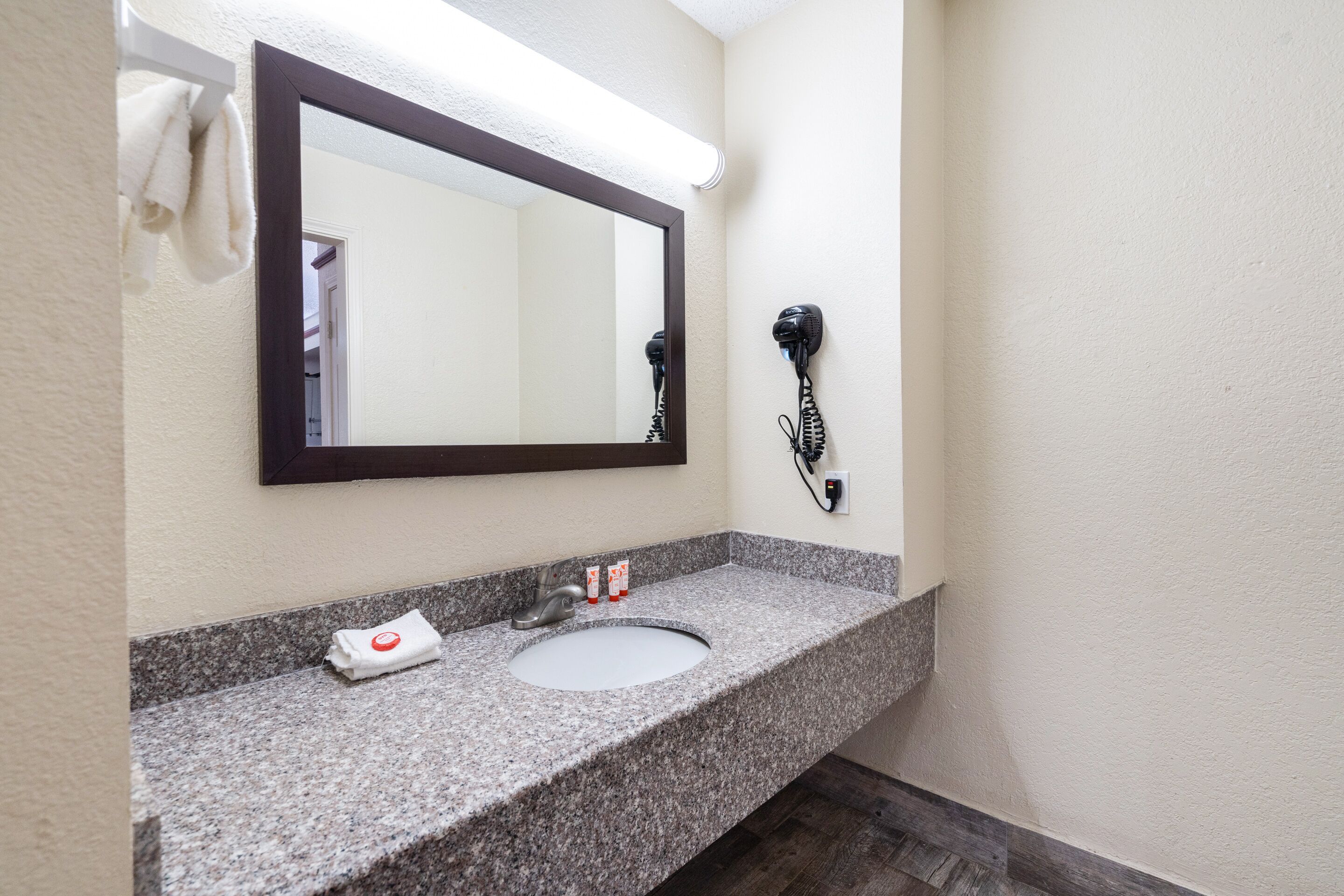 Foto - OYO Hotel Tulsa N Sheridan Rd & Airport