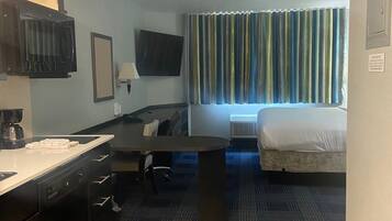 1 bedroom, desk, laptop workspace, blackout curtains