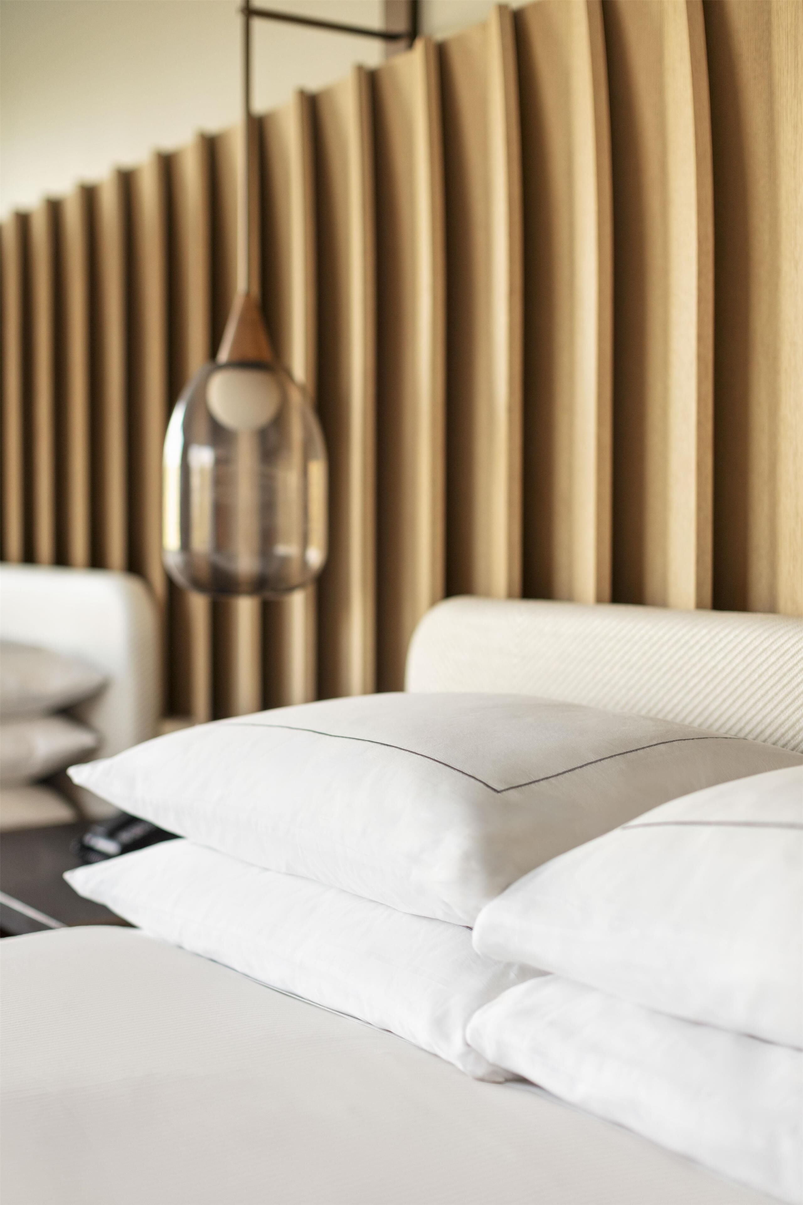 Premium bedding, in-room safe, laptop workspace, iron/ironing board