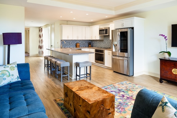 Suite, 1 Tempat Tidur King (Palace Residential) | Dapur pribadi | Lemari es kecil, mesin pembuat kopi/teh, dan pemanggang roti