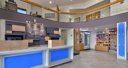 Holiday Inn Express Detroit-Warren by IHG