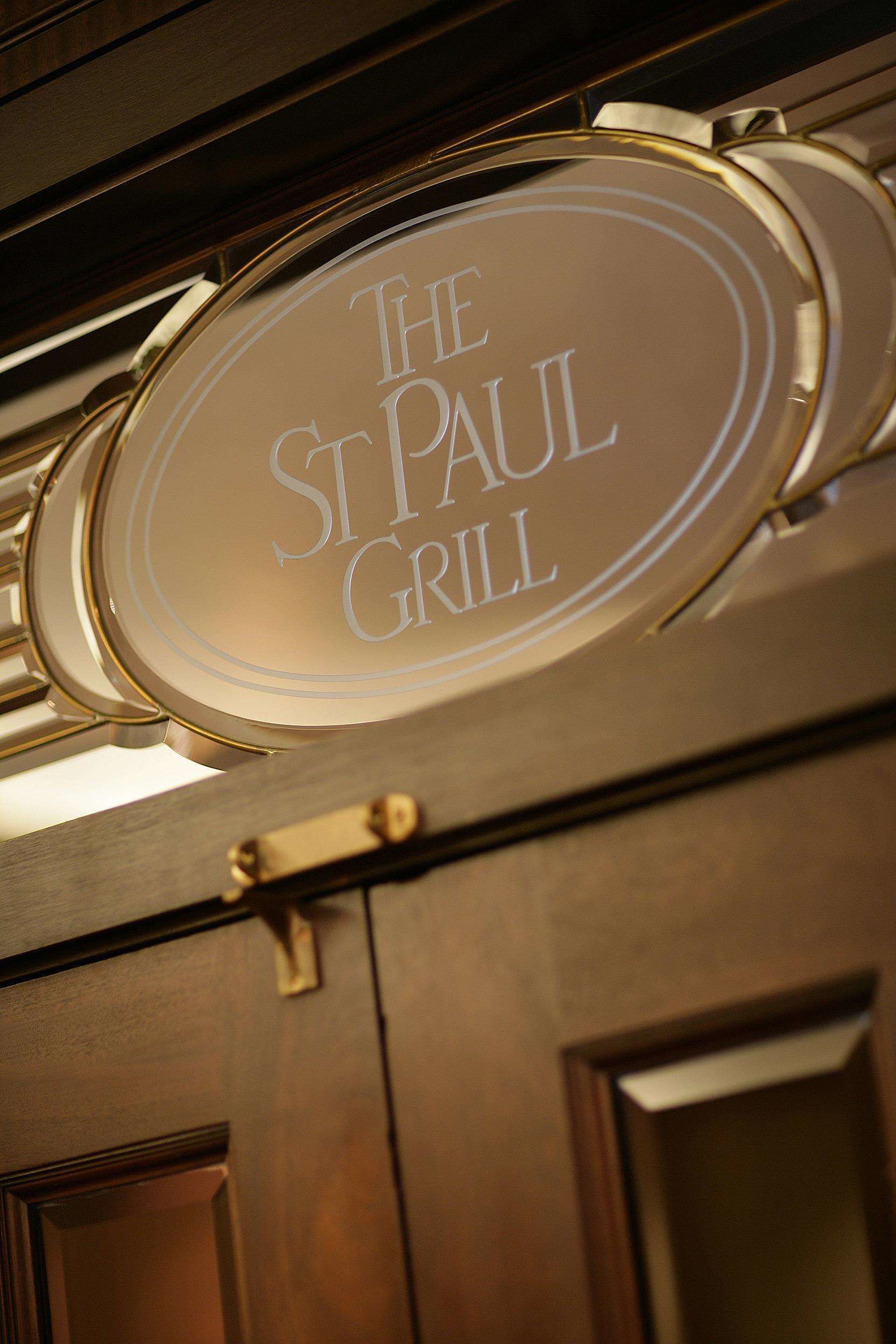 2 restaurants, breakfast, lunch, dinner served; american cuisine