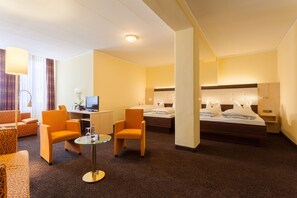 Hypo-allergenic bedding, in-room safe, individually furnished, desk
