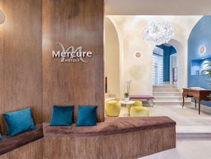 Exterior - Mercure Napoli Centro Angioino (Naples)