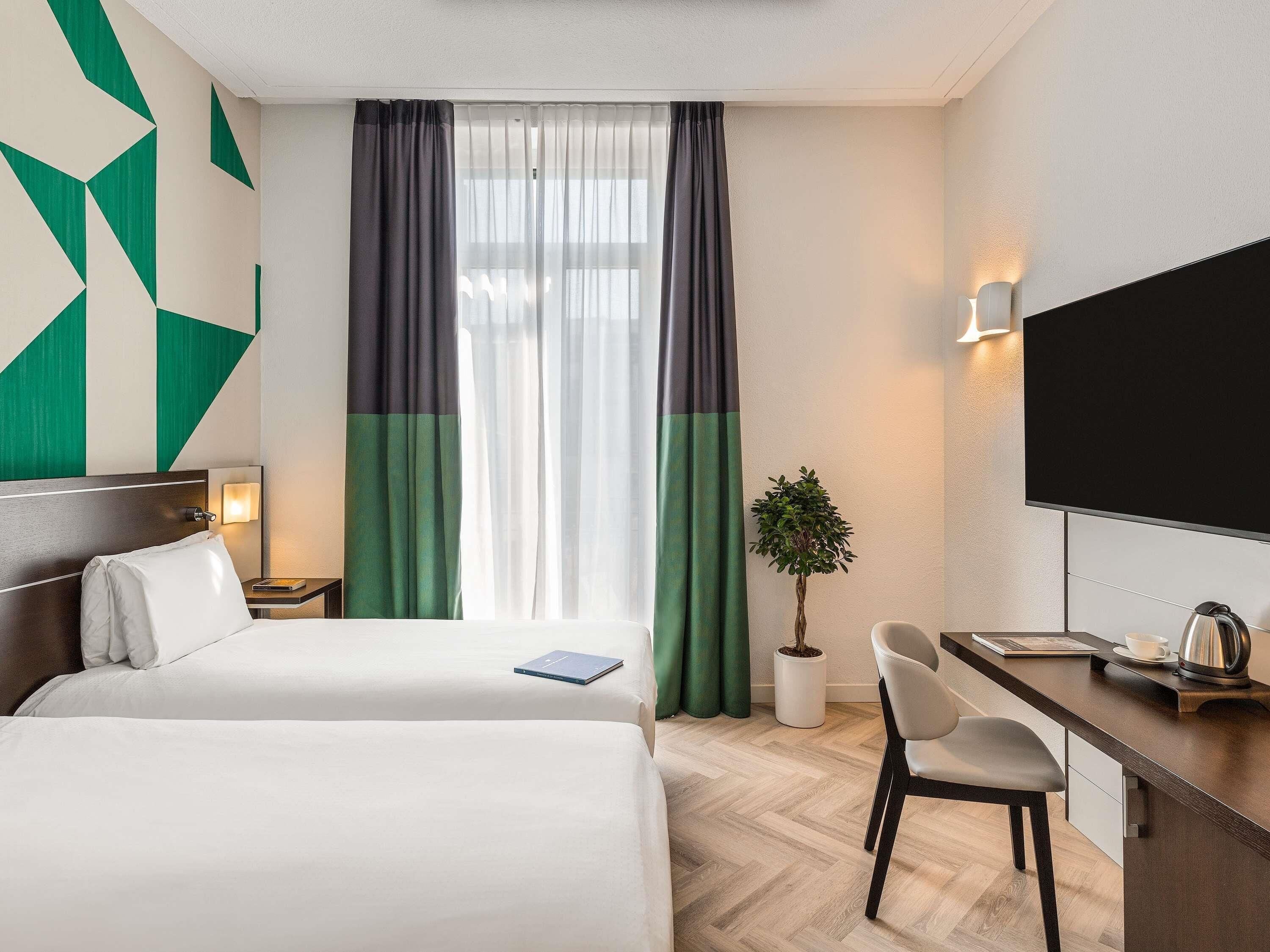 Classic Twin Room | Premium bedding, minibar, in-room safe, desk