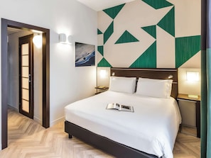 Superior Double Room | Premium bedding, minibar, in-room safe, desk
