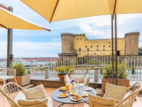 Mercure Napoli Centro Angioino
