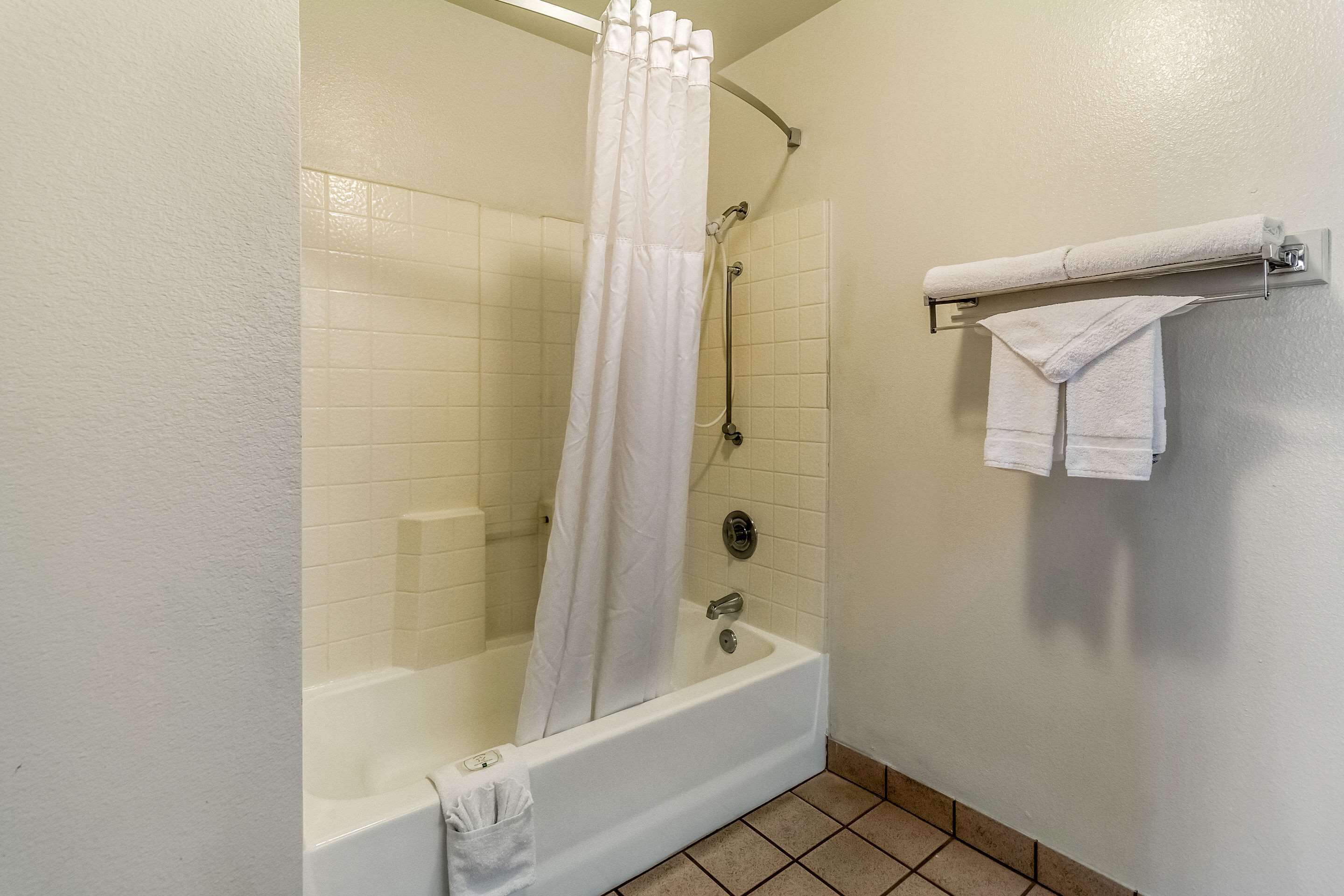 Foto - Quality Inn Fresno Near University