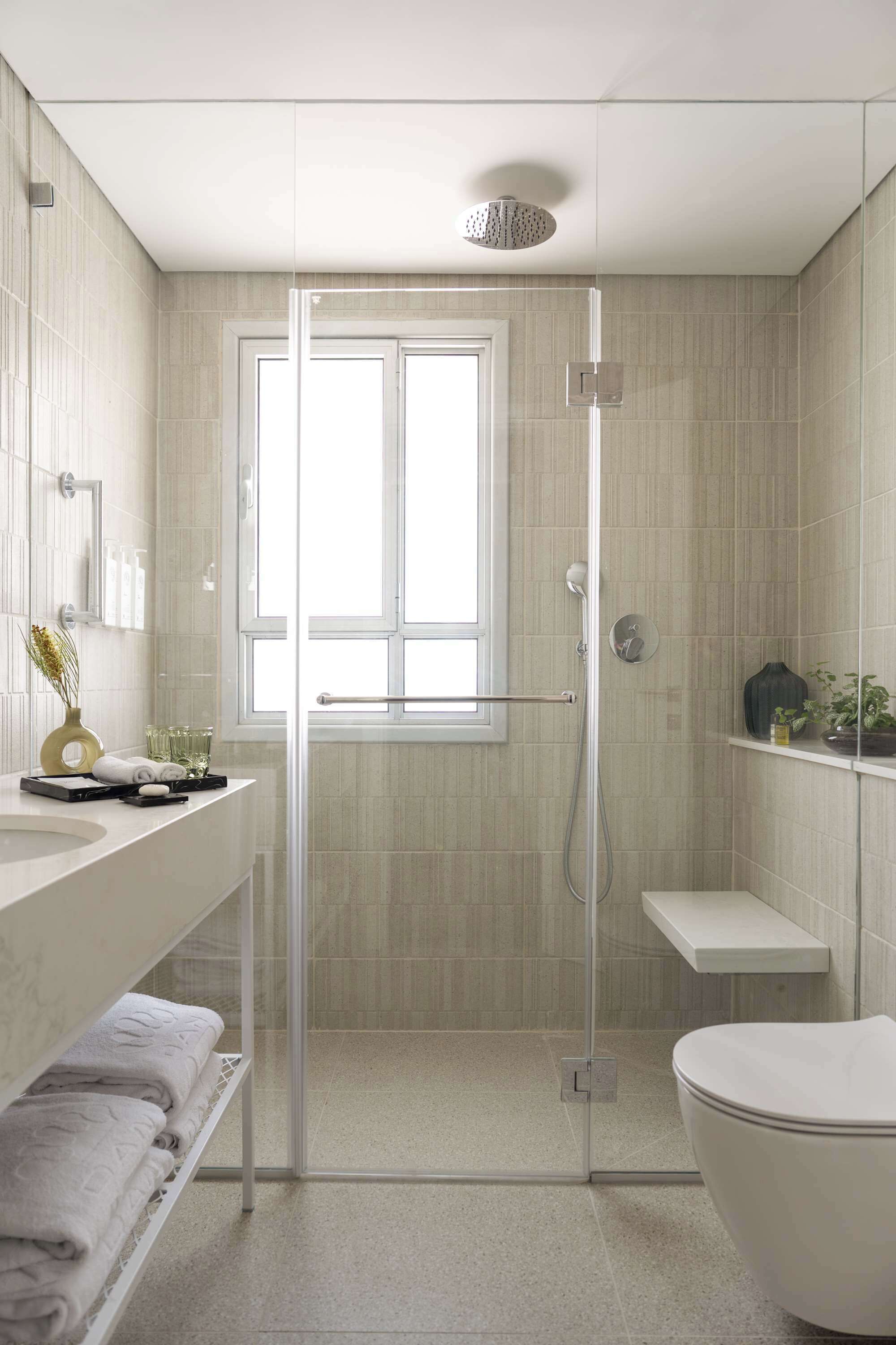 superior top room | 1 bedroom, premium bedding, minibar, in-room safe