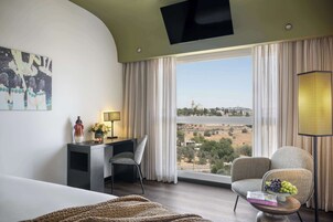 Deluxe Old City Top | Rúmföt af bestu gerð, míníbar, öryggishólf í herbergi, skrifborð