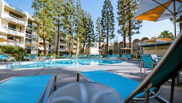 Outdoor pool, open 10:00 AM to 10:00 PM, sun loungers