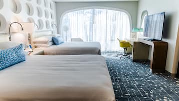 House of the Retro Future One-Bedroom Suite, 2 Queen Beds, Non-Smoking | 1 dormitorio, colchones con acolchado adicional, caja fuerte