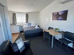 Economy Apartment, 1 Bedroom | 1 bedroom, individually furnished, free WiFi, bed sheets