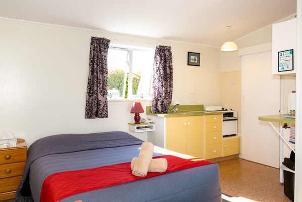 1 bedroom, individually furnished, free cribs/infant beds, free WiFi