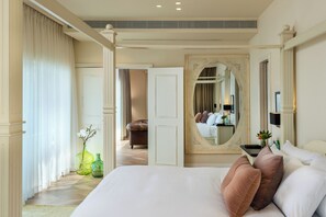 Royal Suite, 2 Bedrooms, Sea View | 1 bedroom, minibar, in-room safe, individually furnished