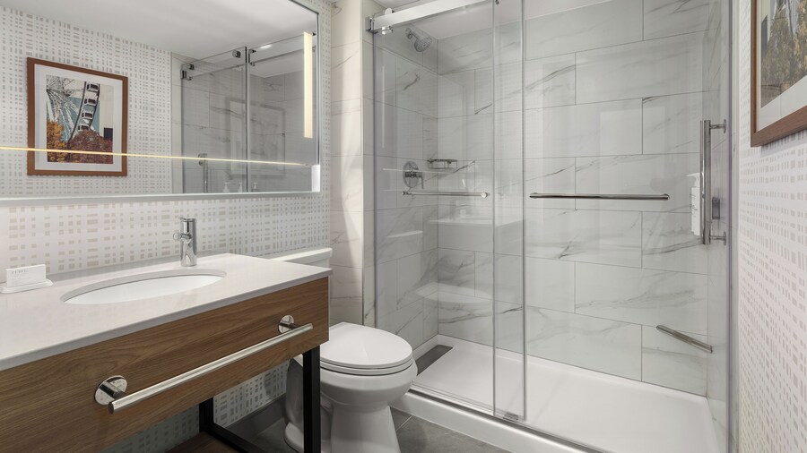 Hampton Inn by Hilton Montreal East Anjou