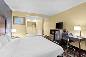 Room, 1 King Bed, Non Smoking, Jetted Tub