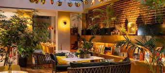 Hotel Le Six