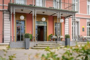 Property entrance - Hotel Schweizerhof Basel (Basel)