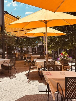 Sundeck - Hotel Schweizerhof Basel (Basel)