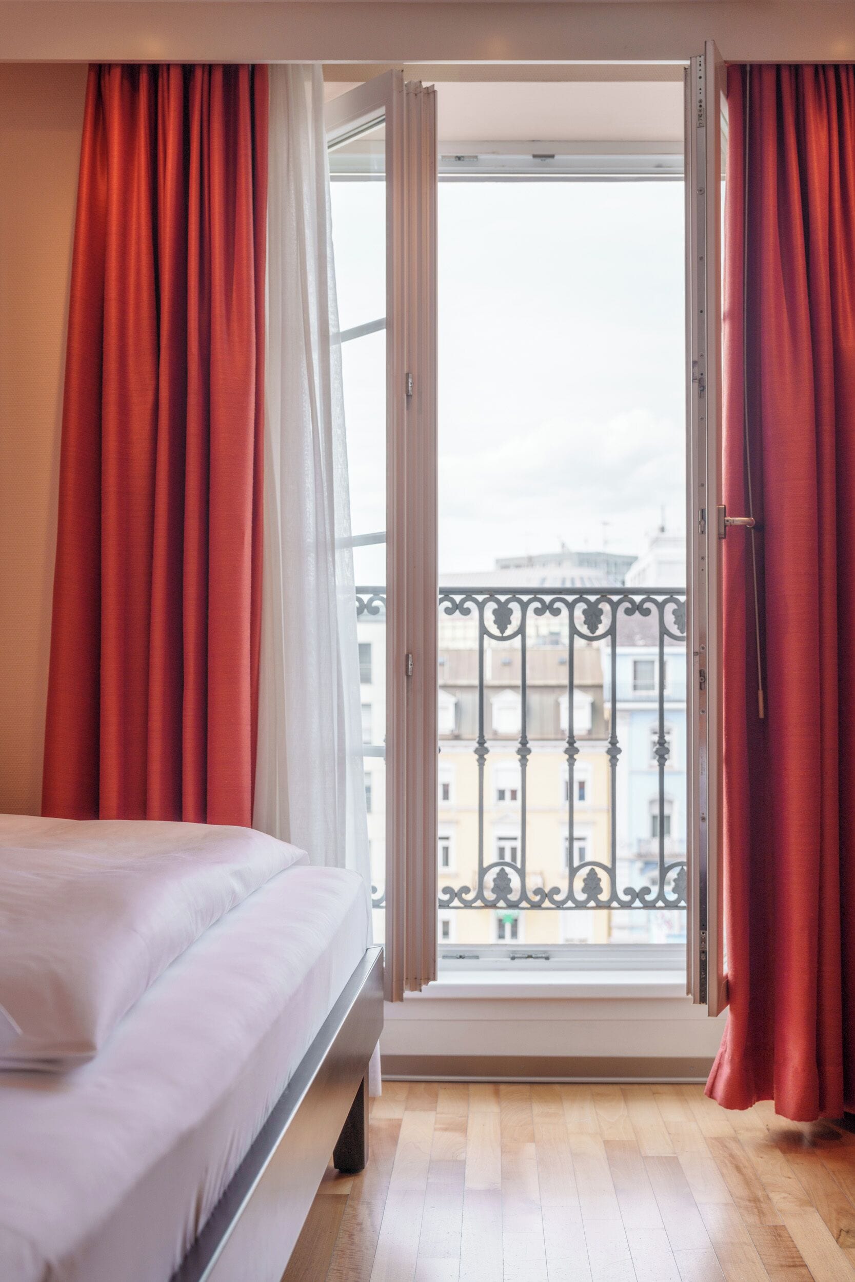 economy single room | living area | tv