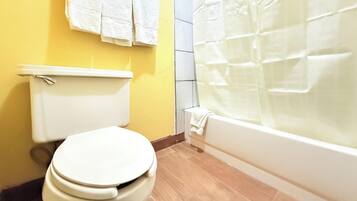 Articles de toilette gratuits, serviettes fournies