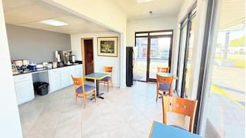 Colazione continentale inclusa, servita tutte le mattine