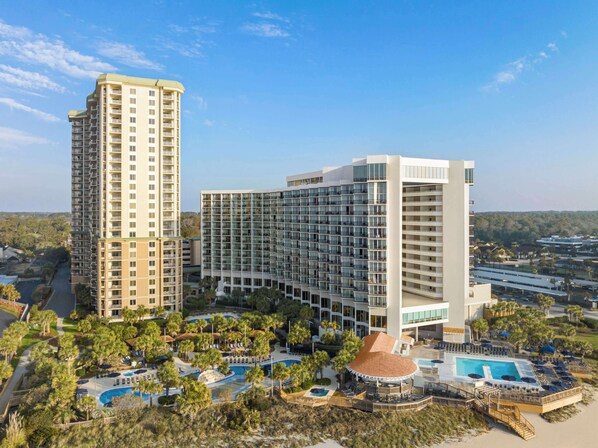 Experience the blend of urban and natural environments from this high-rise hotel's scenic location.