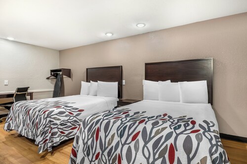 Red Roof Inn North Dallas - Park Central