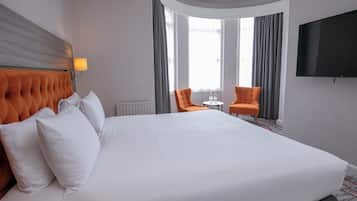 Deluxe Double Room | Desk, iron/ironing board (on request), free WiFi, bed sheets