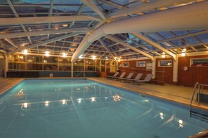 2 indoor pools, sun loungers