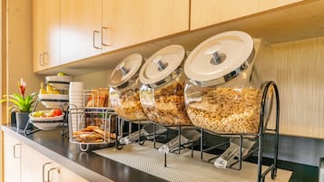 Petit déjeuner à emporter compris tous les jours