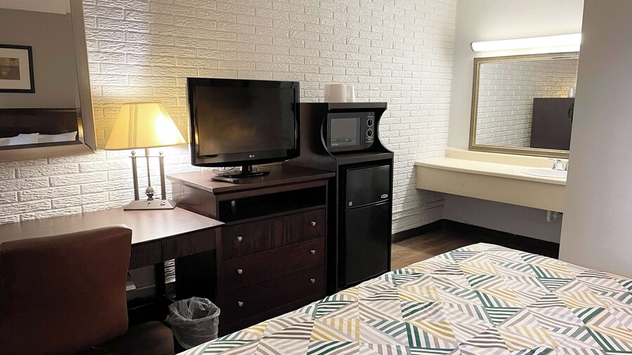 Studio 6 Suites – Wytheville, VA