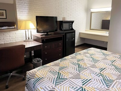 Studio 6 Suites – Wytheville, VA