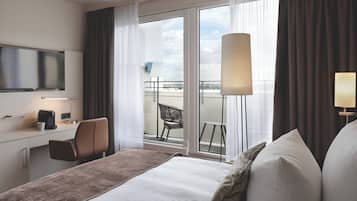 Comfort Room | In-room safe, desk, soundproofing, iron/ironing board