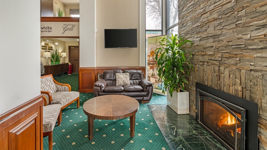 Rogue Regency Inn Medford Airport