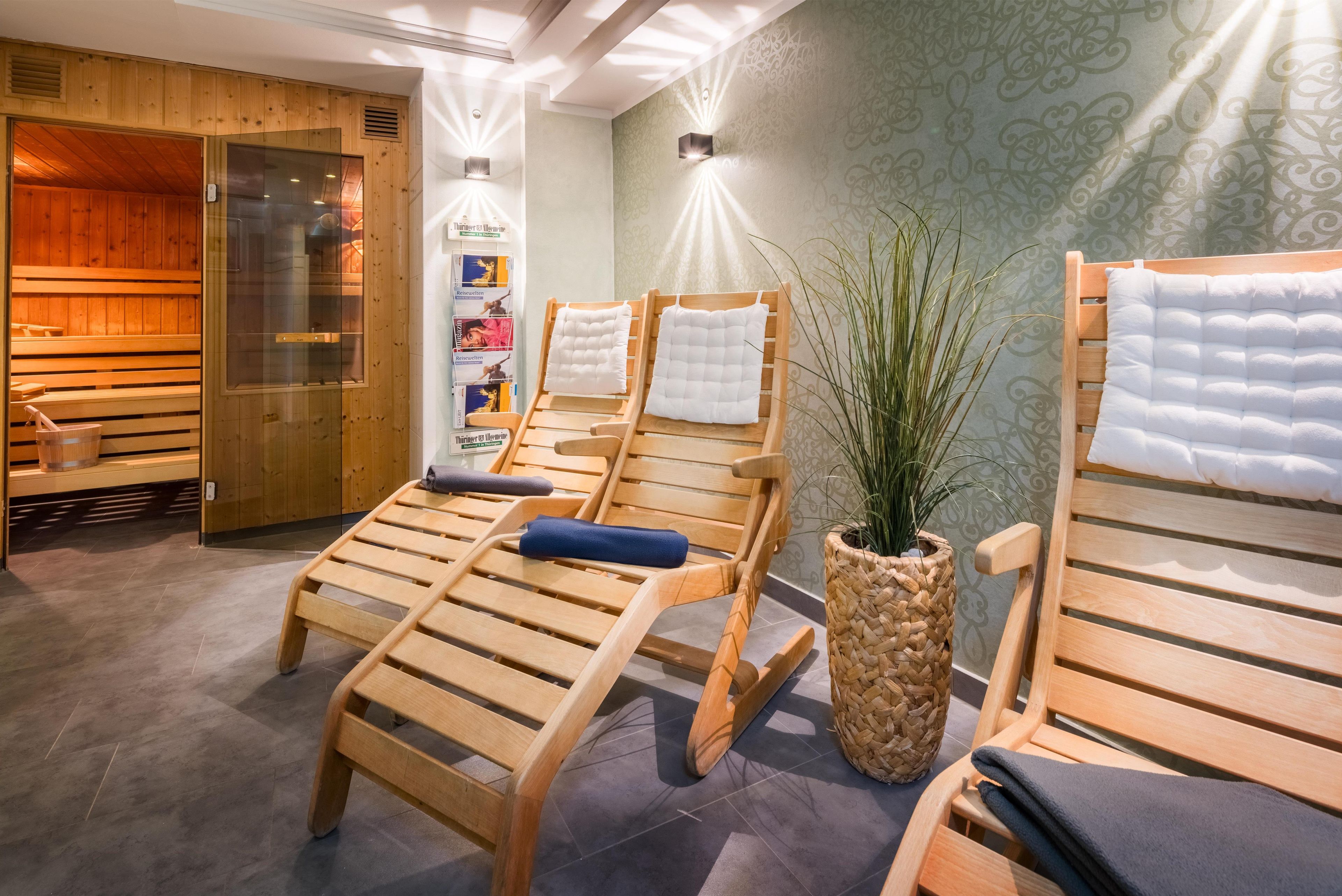 Sauna, Körperbehandlungen, Schwangerschaftsmassagen