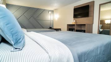 Escritorio, wifi, ropa de cama y despertador