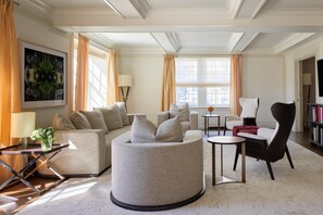 Premium bedding, down comforters, minibar, in-room safe