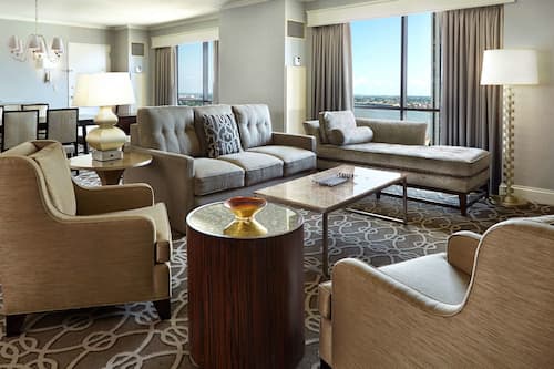 Luxury Room (Parlor) | View from room