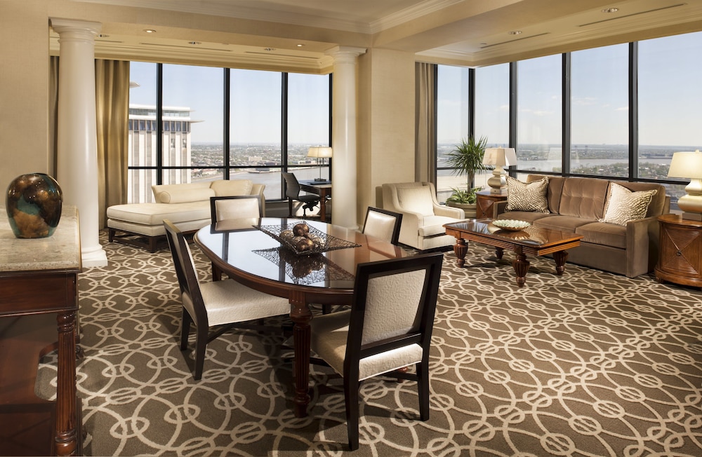 Hilton New Orleans Riverside by null