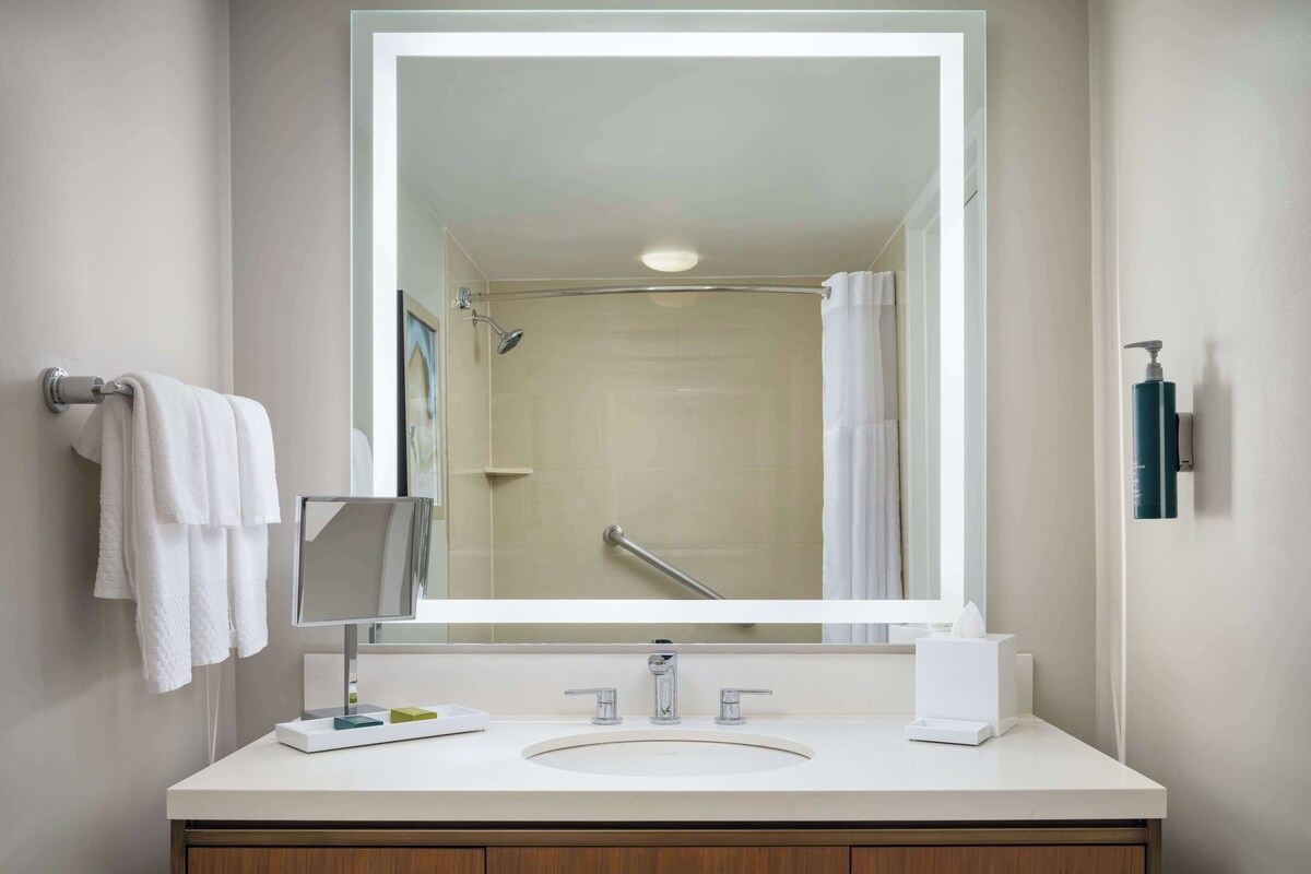 Ducha y bañera combinadas y artículos de higiene personal de diseño