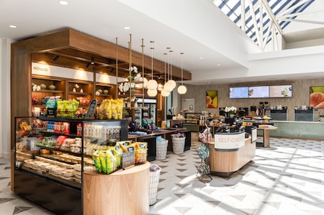 Coffee shop. Hilton New Orleans Riverside